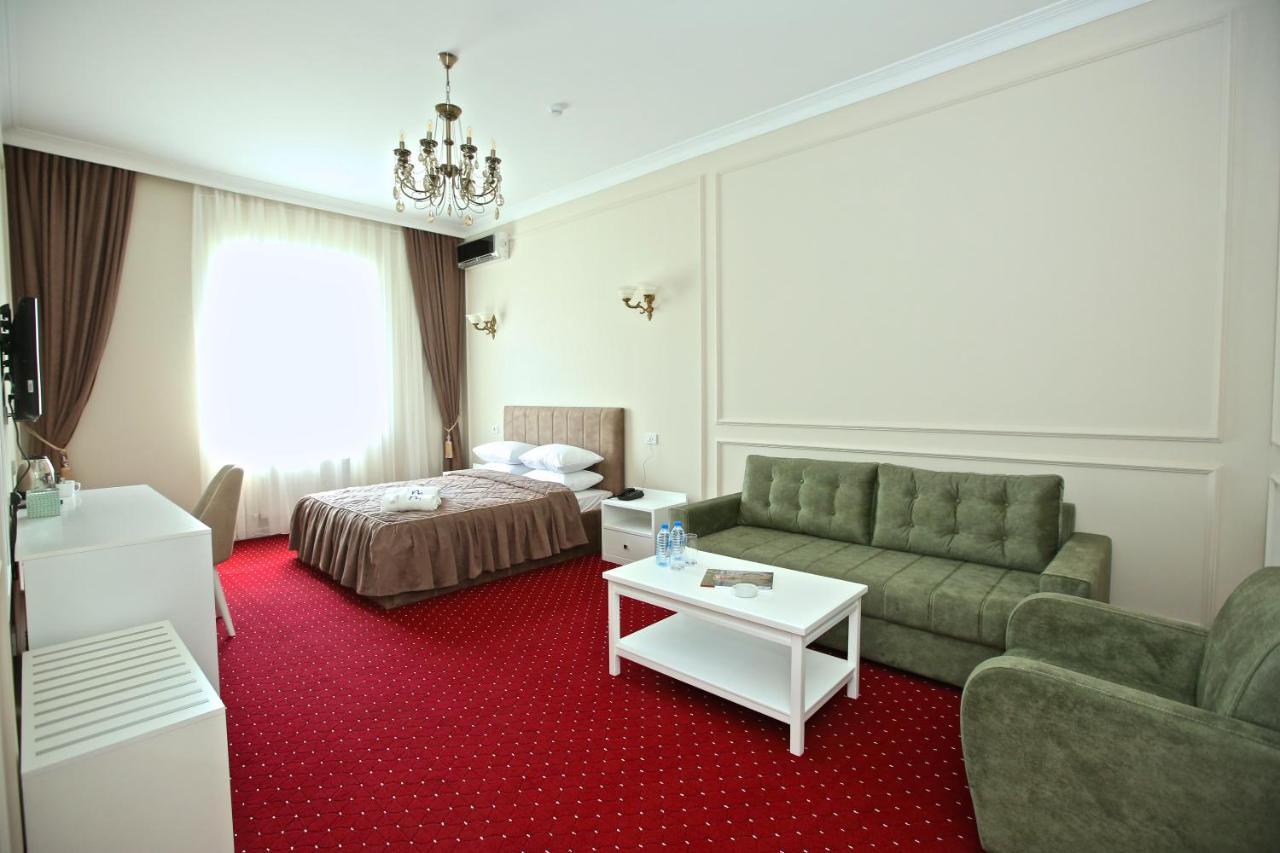 Miraj Hotel Baky Esterno foto